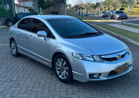 HONDA CIVIC 1.8 LXL 16V FLEX 4P AUTOMÁTICO HONDA CIVIC 1.8 LXL 16V FLEX 4P AUTOMÁTICO